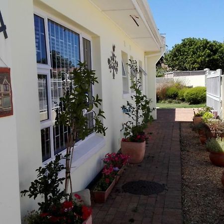 The Greens Apartment Somerset West Bagian luar foto