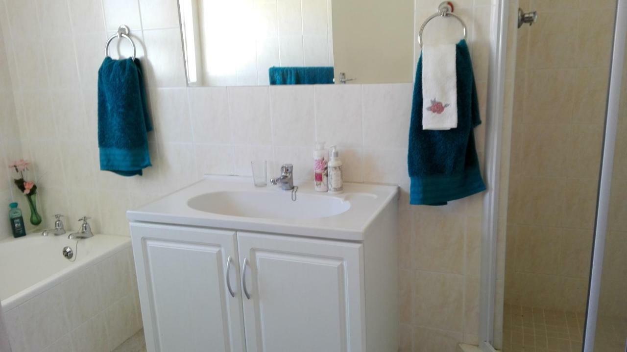 The Greens Apartment Somerset West Bagian luar foto