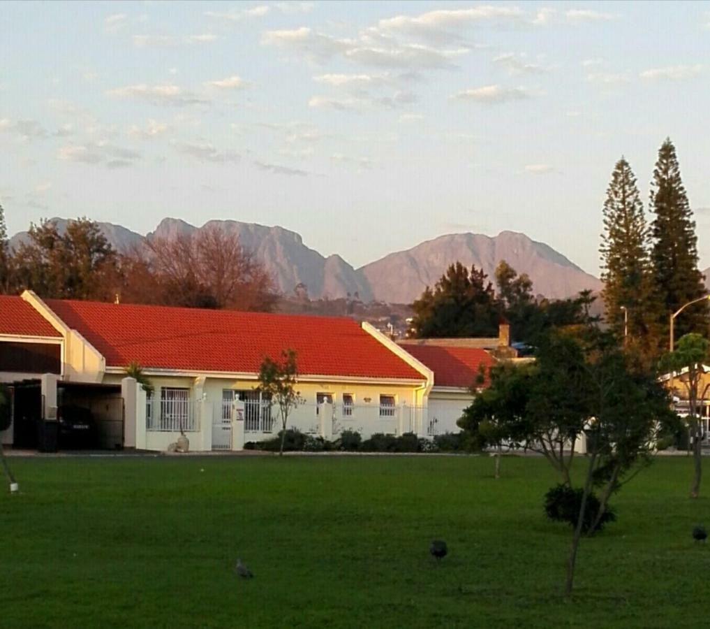 The Greens Apartment Somerset West Bagian luar foto